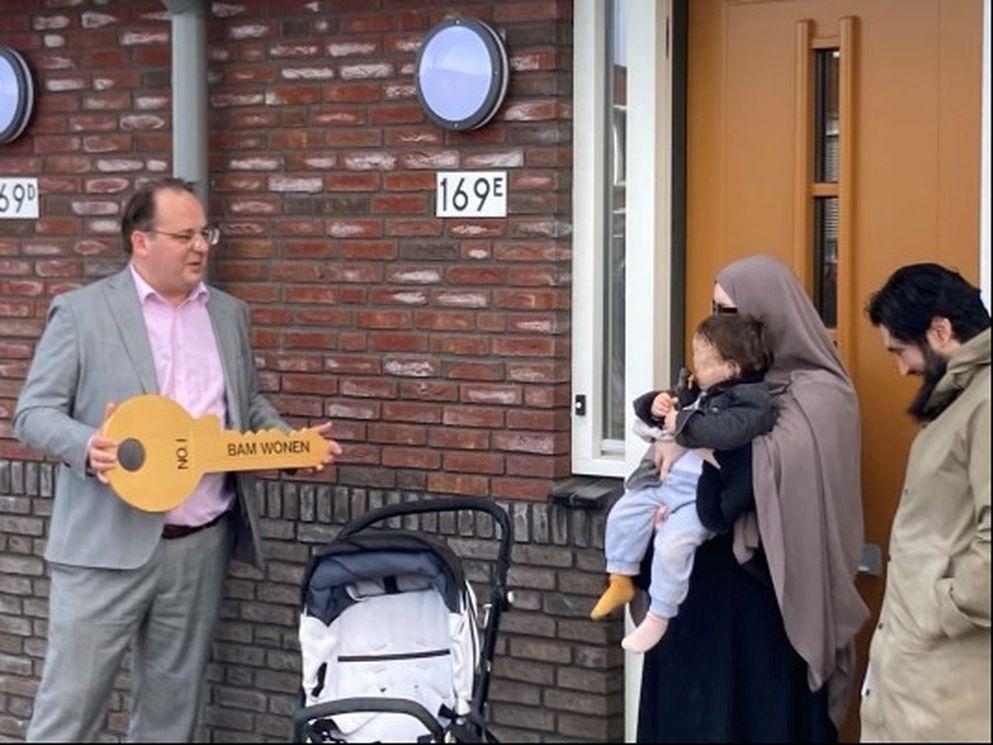 Woonopmaat en BAM Wonen vieren oplevering veertig energiezuinige sociale huurwoningen in Beverwijk