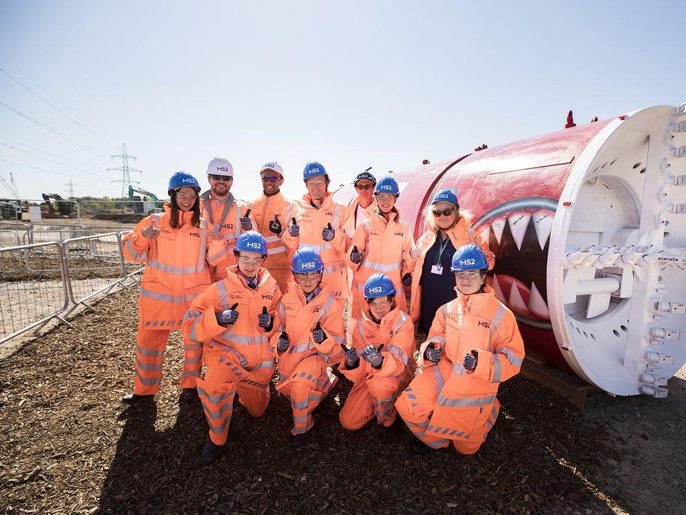 Students from The Misbourne in Great Missenden name HS2 mini-TBM ‘Lizzie’