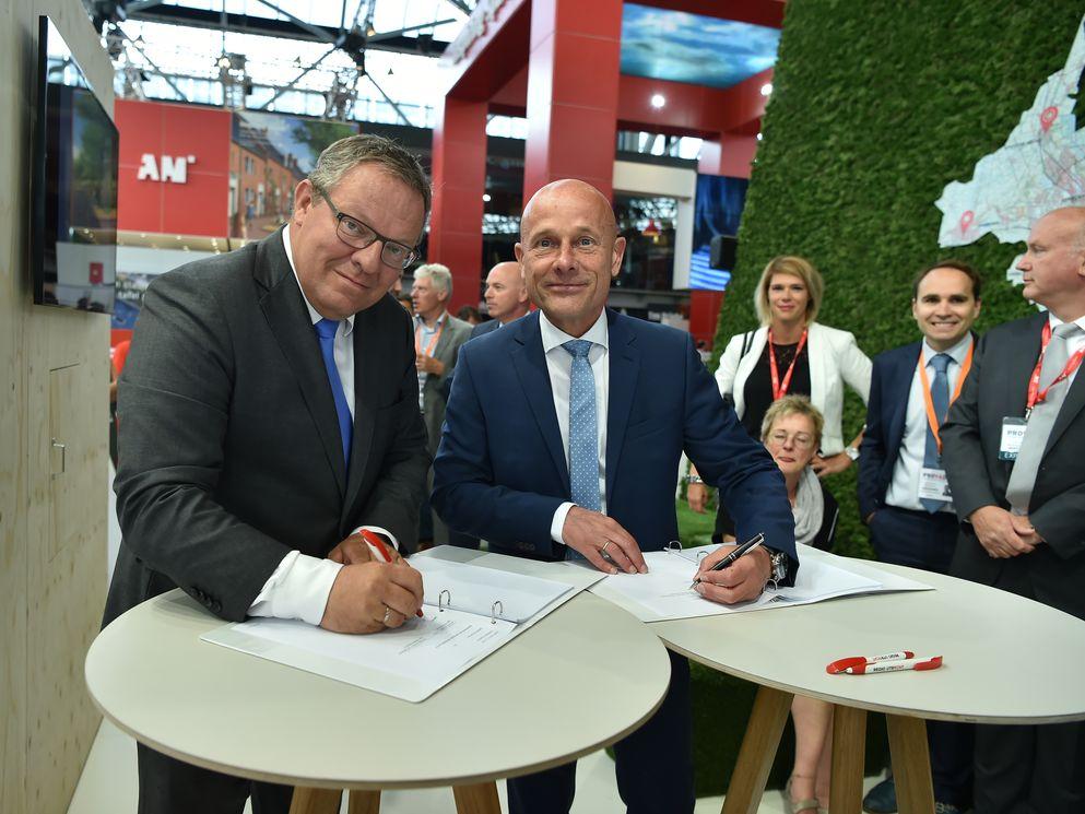 Van links: Gerhard Bolk, directeur AM, en Allard van Spaandonk, Managing Director Dutch Investments van Bouwinvest.