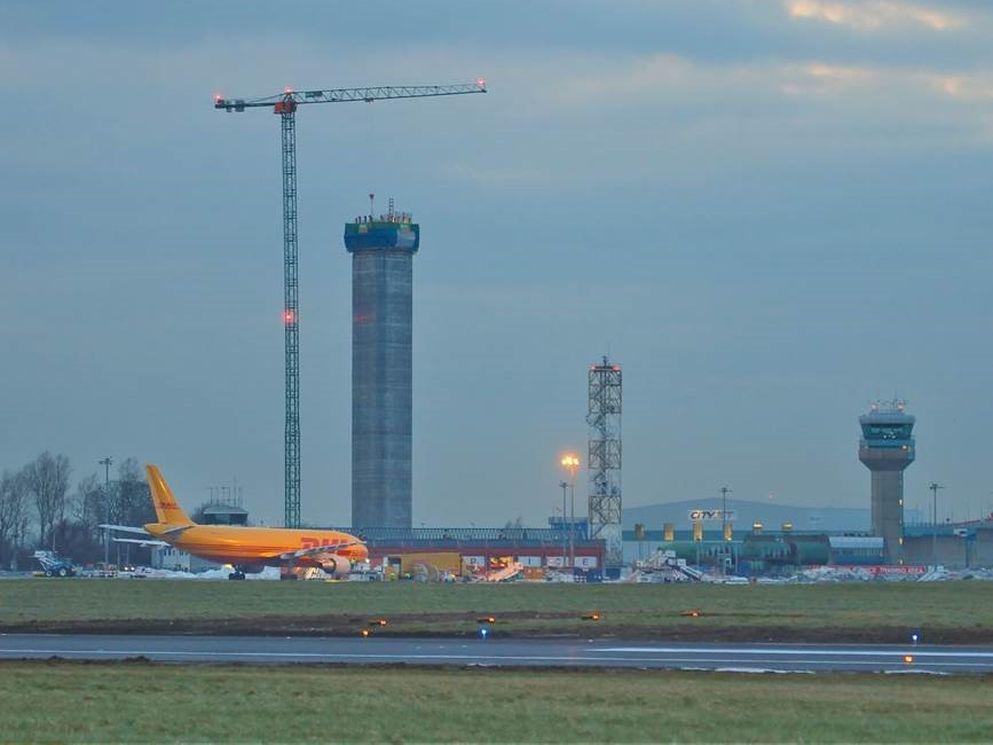 New IAA Air Traffic Control Tower at Dublin Airport will facilitate Parallel Runway Operations by 2021 and be one of the Tallest Structures in Ireland