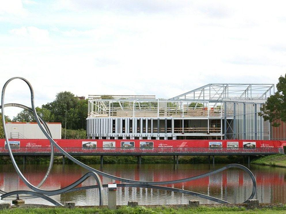 Hoogste punt bereikt uitbreiding Aletta Jacobshal Zernike Campus Groningen