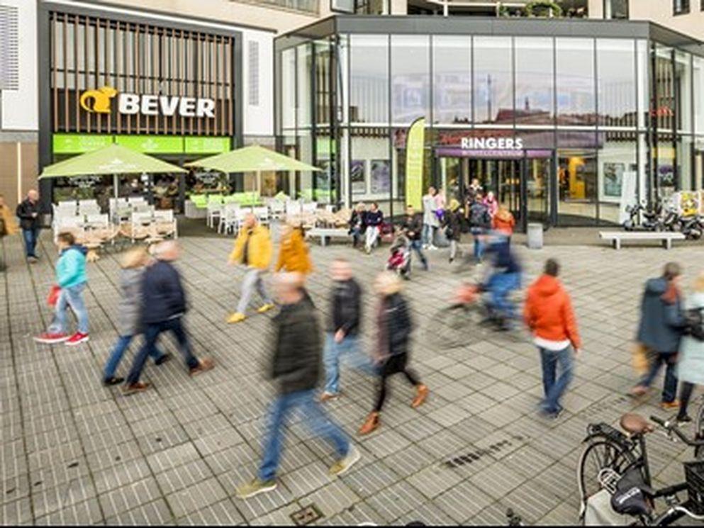 AM zet grote stap in ontwikkeling Ringers Winkelcentrum met feestelijke opening