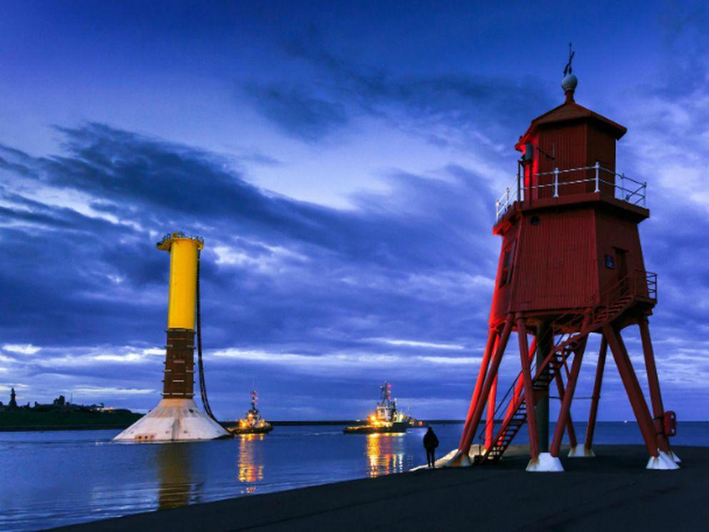 Blyth Offshore Demontrator Wind Farm Project: First Gravity Base Foundation lowered onto sea bed