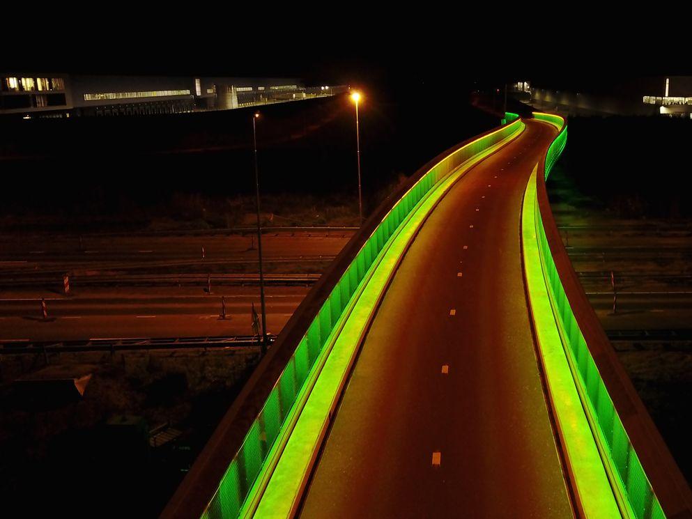 Verlicht fietsviaduct