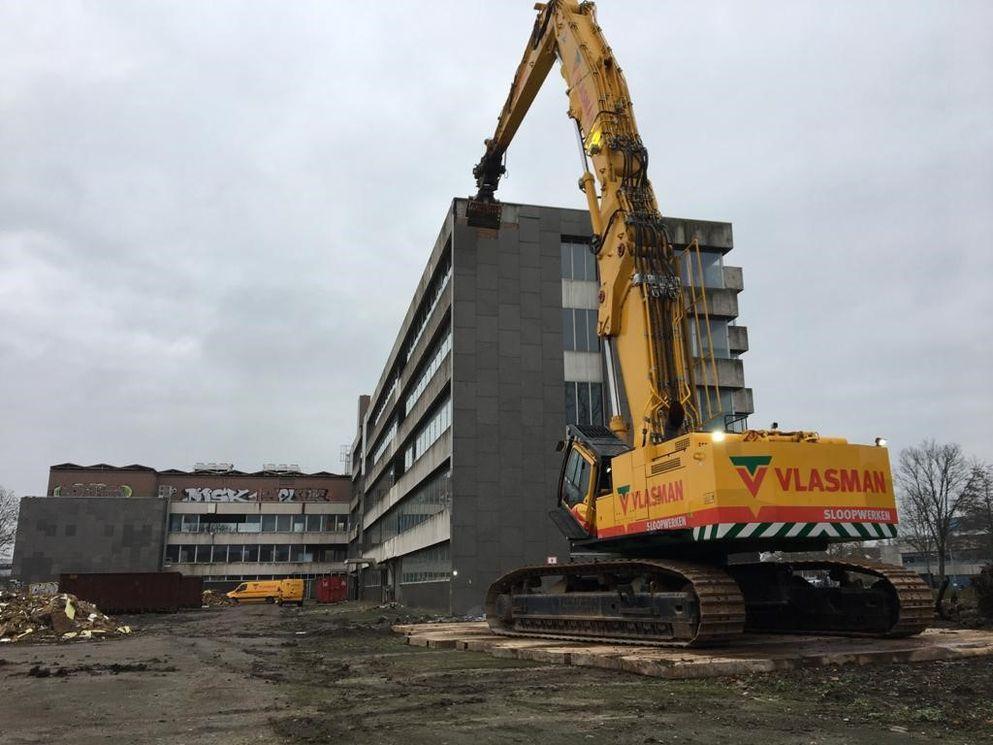 Sloop voormalige FNV-pand in Woerden