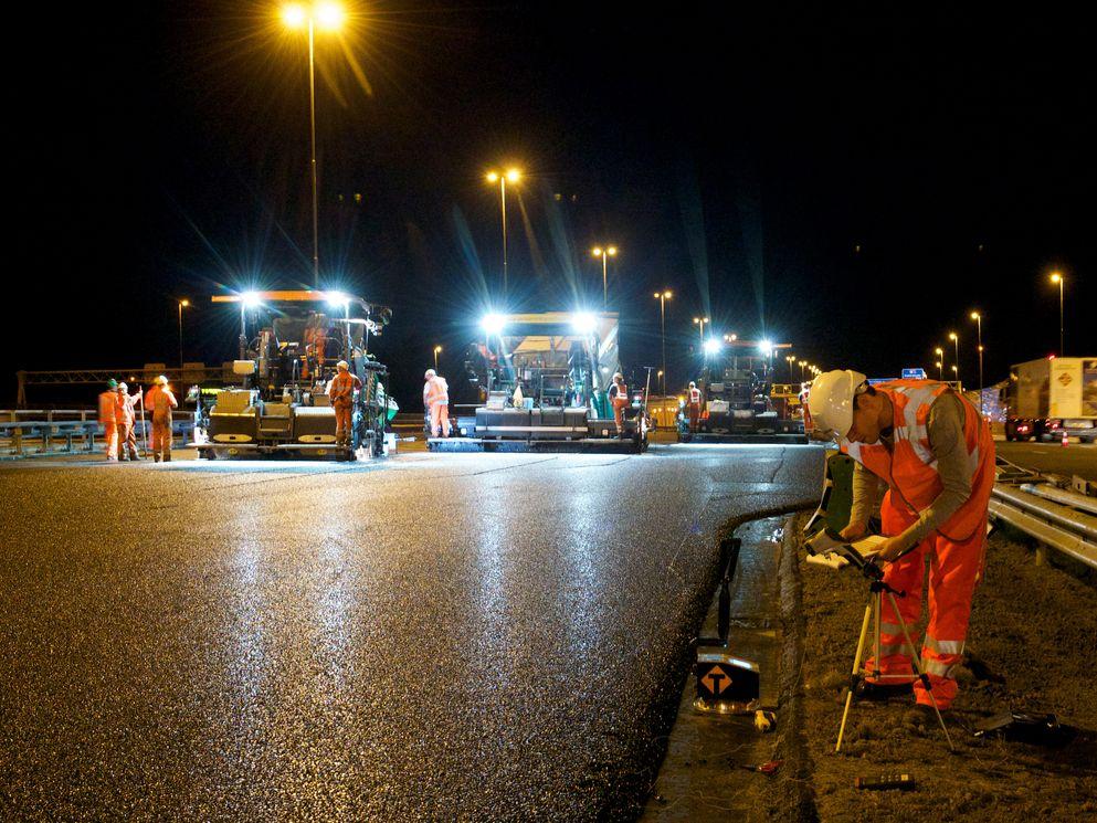 Asphalting at night