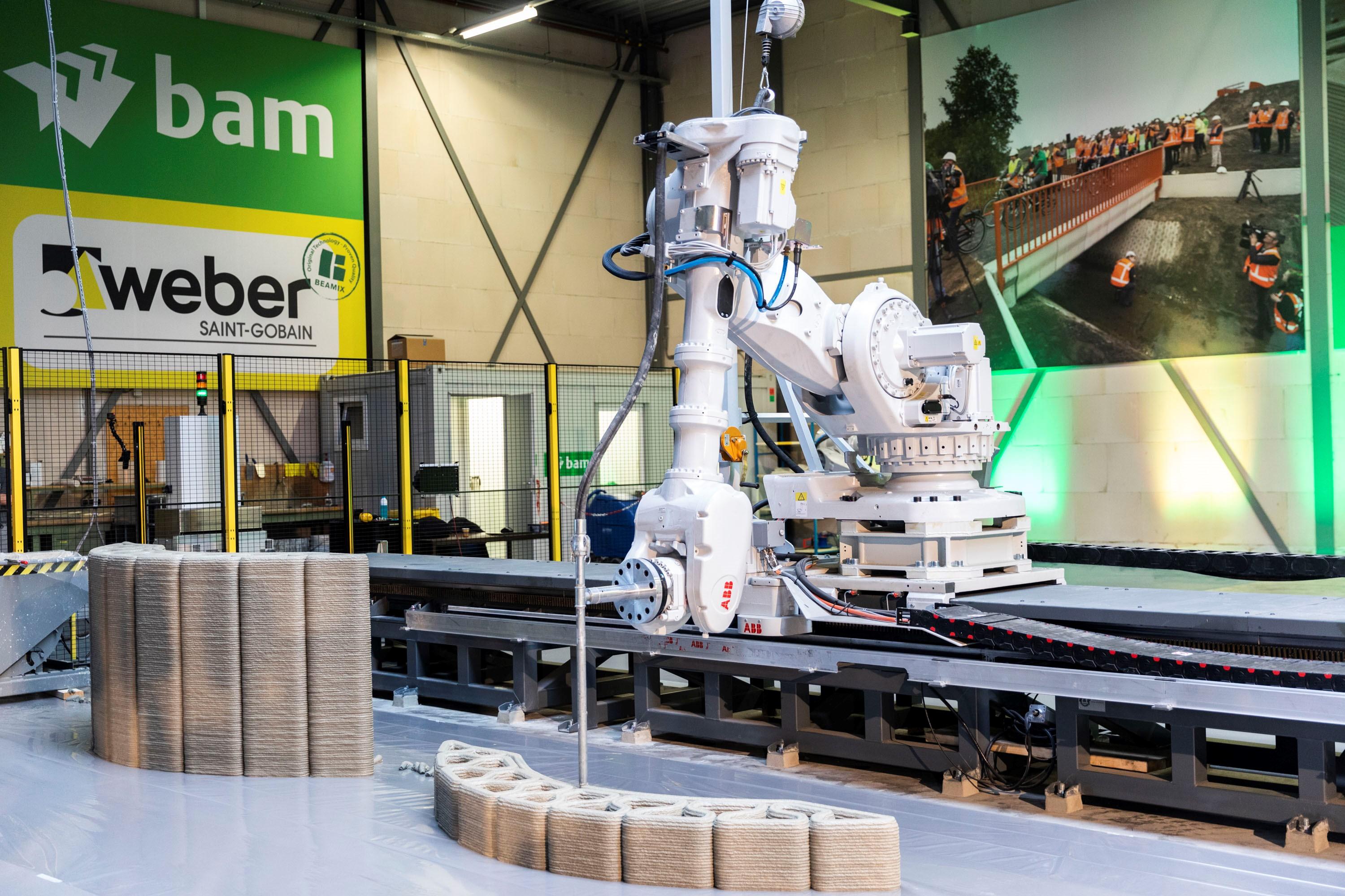 Concrete printing facility