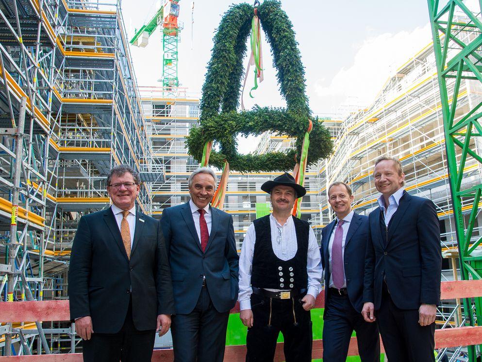 The Garden Living feiert Richtfest: „Wie ein Sonntag auf dem Land mitten in der Stadt“