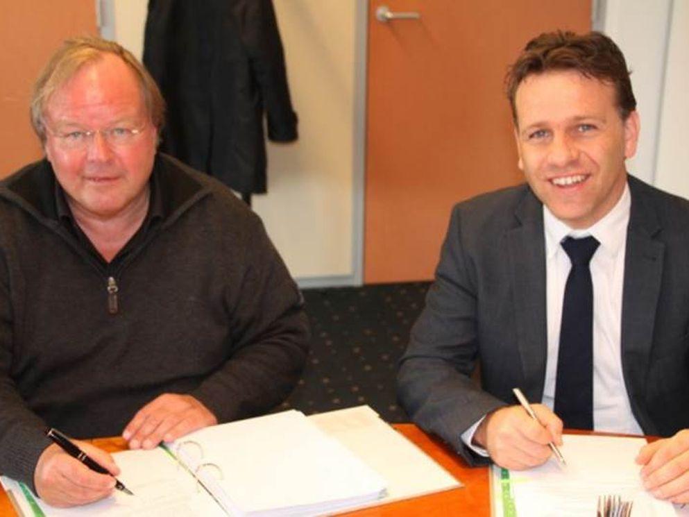 Van links: Jaap Zwart, algemeen directeur van Timpaan, en Martijn van der Knaap, regiodirecteur BAM Woningbouw Utrecht