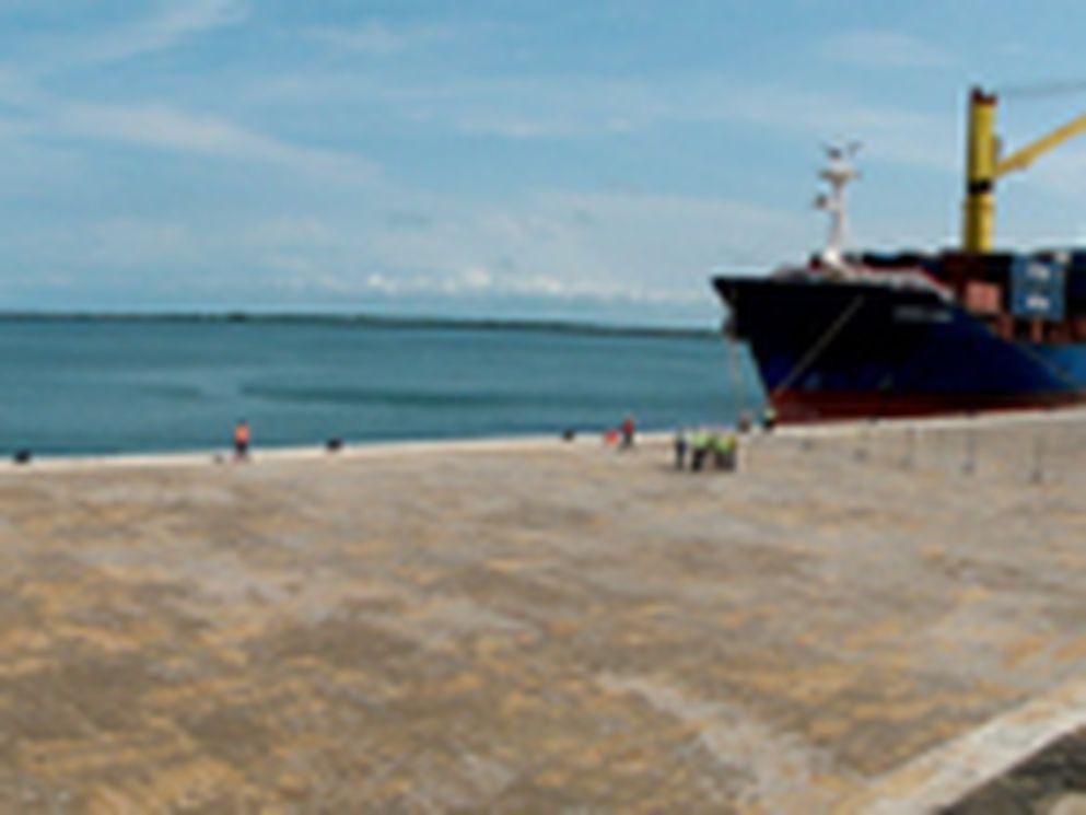 Completion container terminal Monrovia
