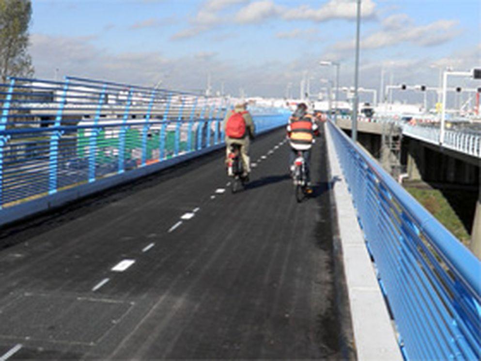 Hartelfietsbrug