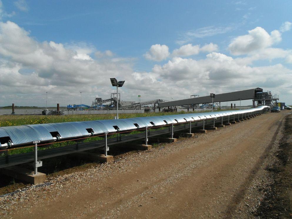 Wallasea Island jetty completed as Crossrail helps RSPB shape Europe’s largest new nature reserve