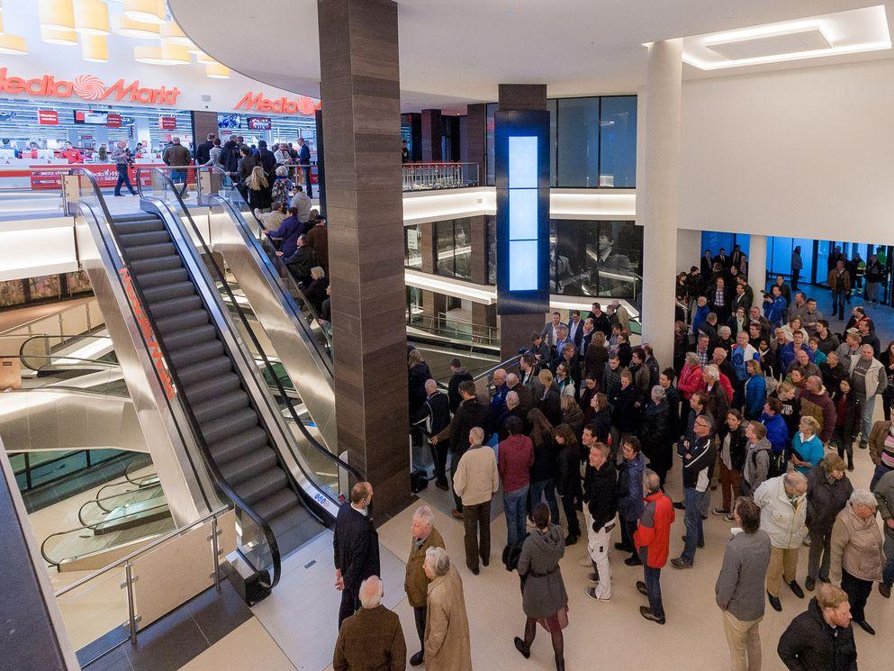 Gemeente Alkmaar en AM RED openen vernieuwd winkelcentrum Noorder Arcade in Alkmaar