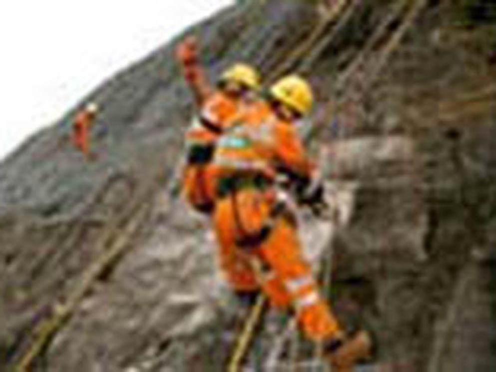 Ritchies stabiliseert rotswand langs M5