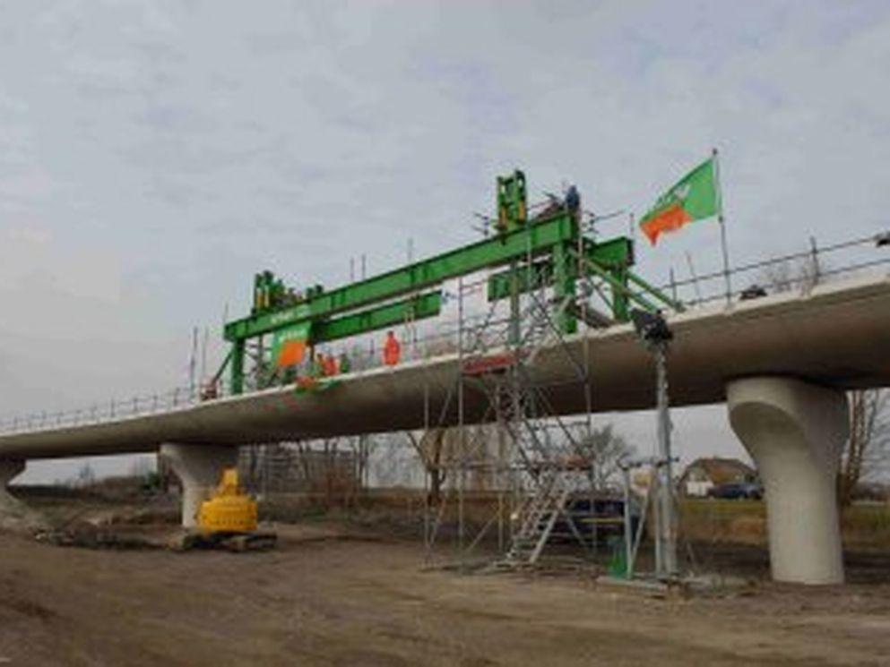 Laatste sectie doorgaand spoorviaduct Oosterheemlijn