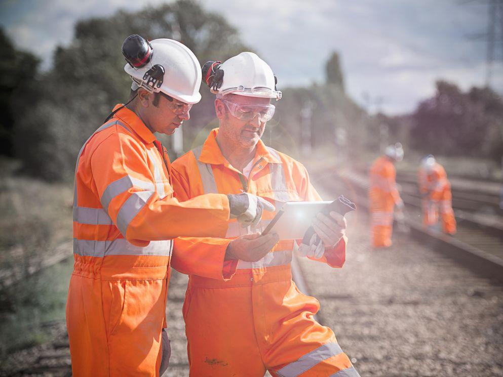 Network Rail Wales & Western region announces successful buildings & civils, and electrification & plant suppliers for CP7 (2024-2029) projects