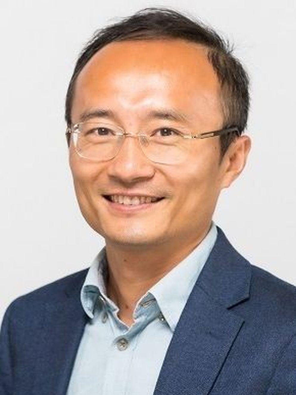 Dr Yifan Zhao