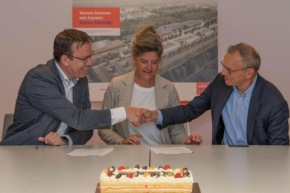  BAM Bouw en Techniek en RENN4 tekenen overeenkomst voor realisatie schoolgebouw Samen Kansrijk in Drachten