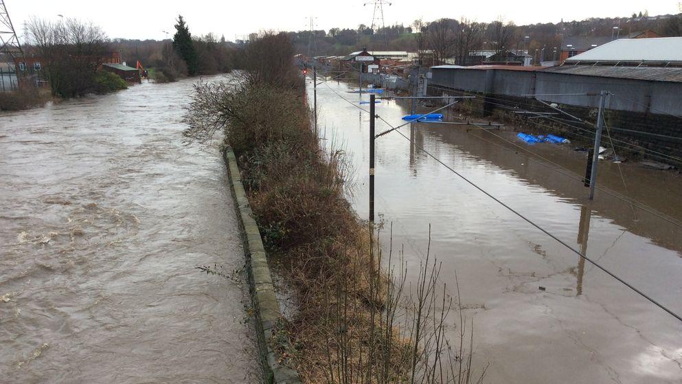 Flooding to the railway by Kirkstall Bridge in 2015