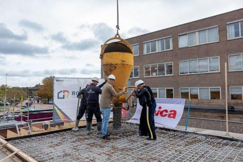 Isala en BAM vieren hoogste punt nieuwbouw Radiotherapie