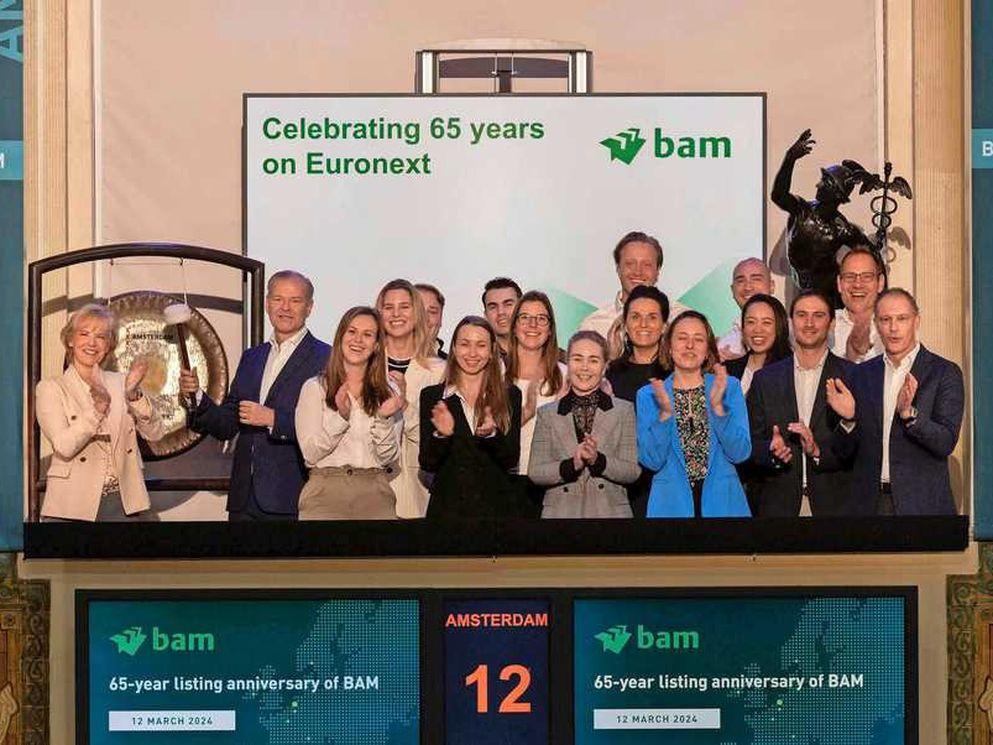BAM markeert 65-jarige beursnotering met gongslag