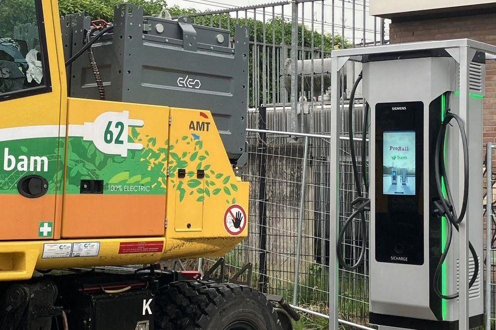 Elektrisch materieel wordt opgeladen