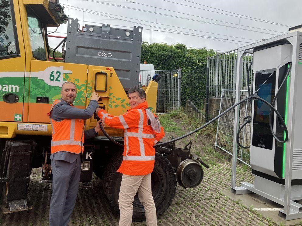 Elektrisch materieel wordt opgeladen