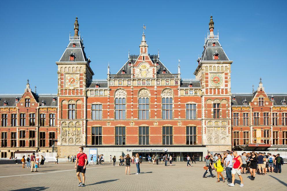 Vooraanzicht Amsterdam Centraal