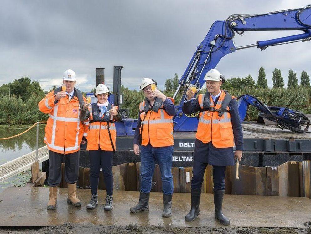 BAM verhoogt veiligheid en verstevigt dijk met groot onderhoud aan N468 tussen Schipluiden en Maasland